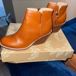 Women's Söfft Tori Ankle Boots - Bourbon